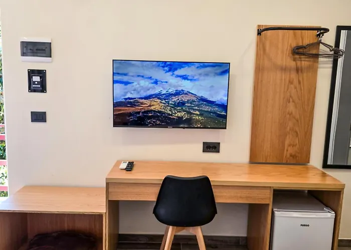 Azure فندق ديرمي