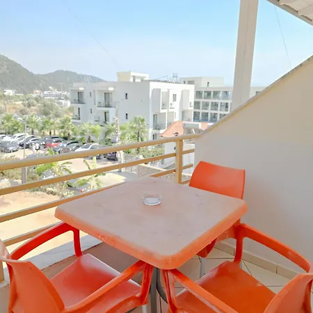 Azure Hotel Dhermi