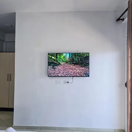 Azure Hotel 3*