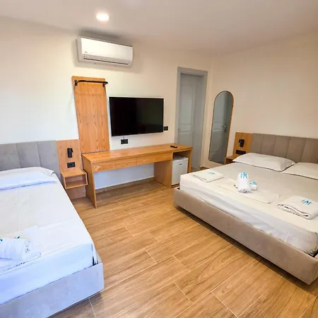 Hotel Azure Dhermi