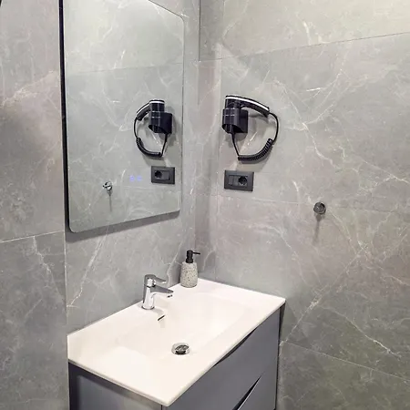 Hotel Azure 3*